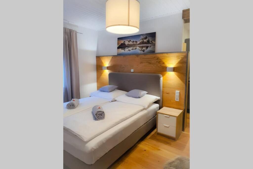 בודנסדורף Tiny Kozma Apartment מראה חיצוני תמונה