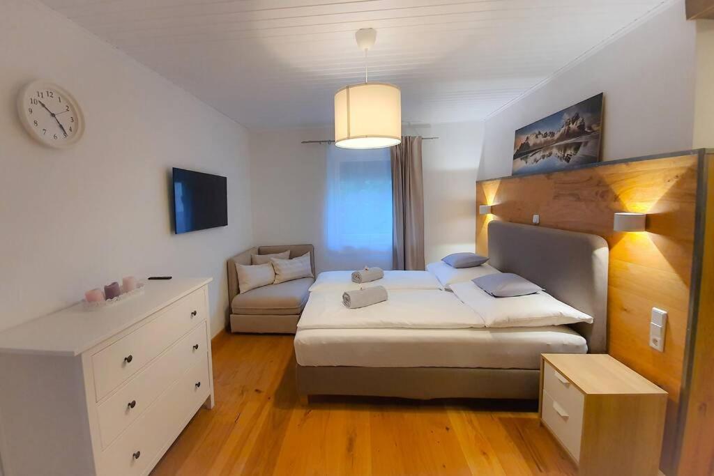בודנסדורף Tiny Kozma Apartment מראה חיצוני תמונה