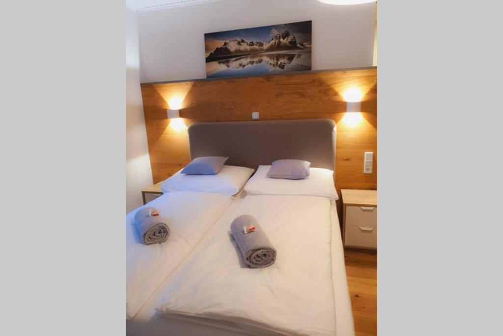 בודנסדורף Tiny Kozma Apartment מראה חיצוני תמונה