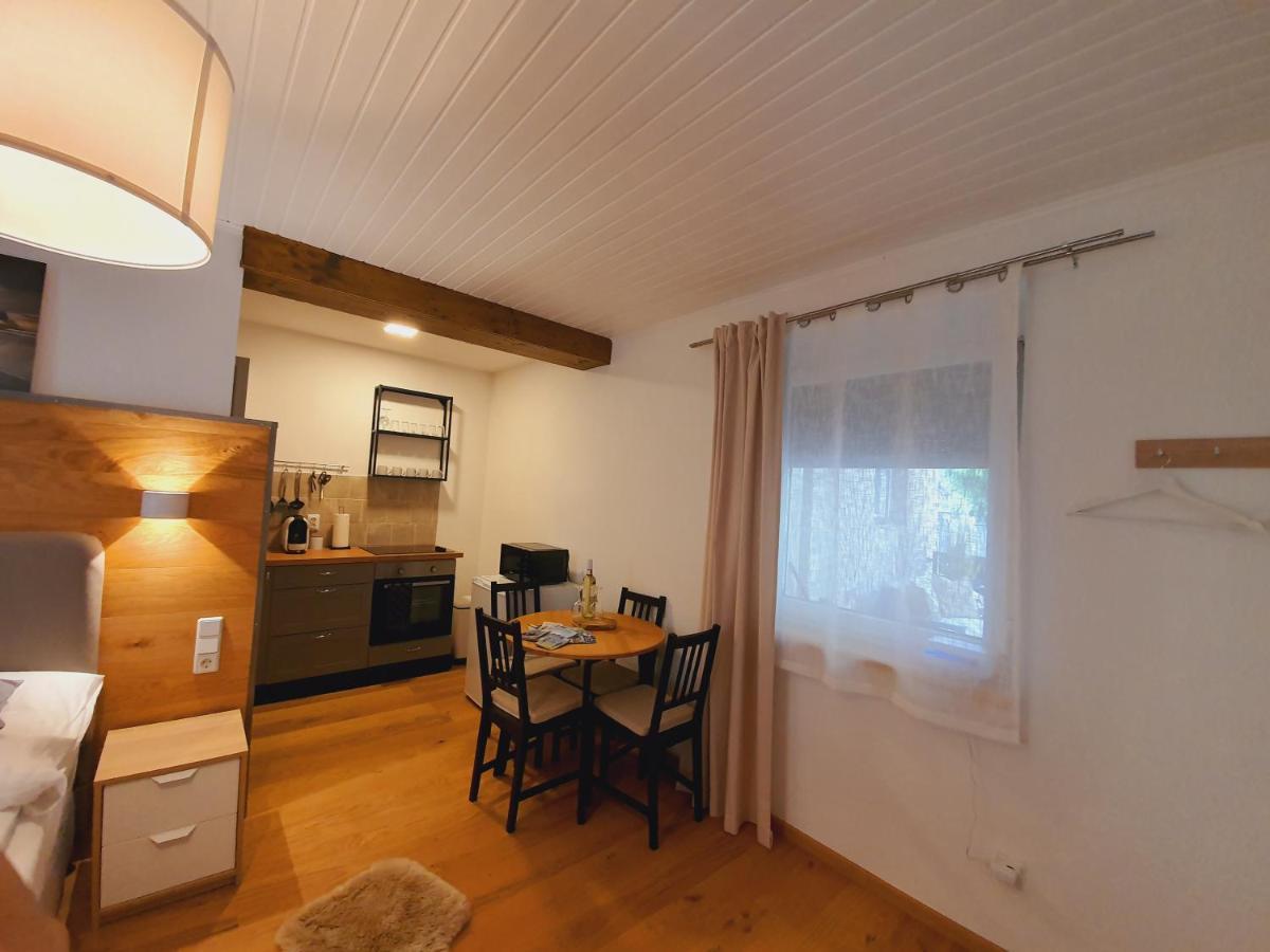 בודנסדורף Tiny Kozma Apartment מראה חיצוני תמונה