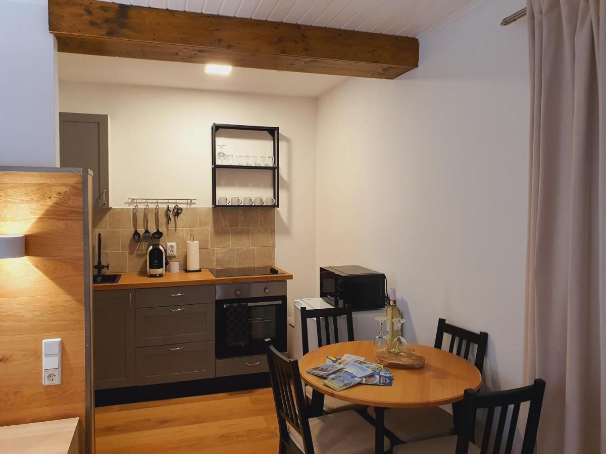בודנסדורף Tiny Kozma Apartment מראה חיצוני תמונה